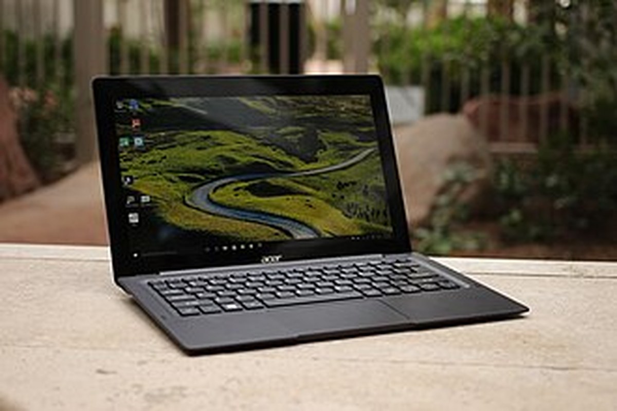 Acer Aspire 5 — detail crop from the cited public reference image.