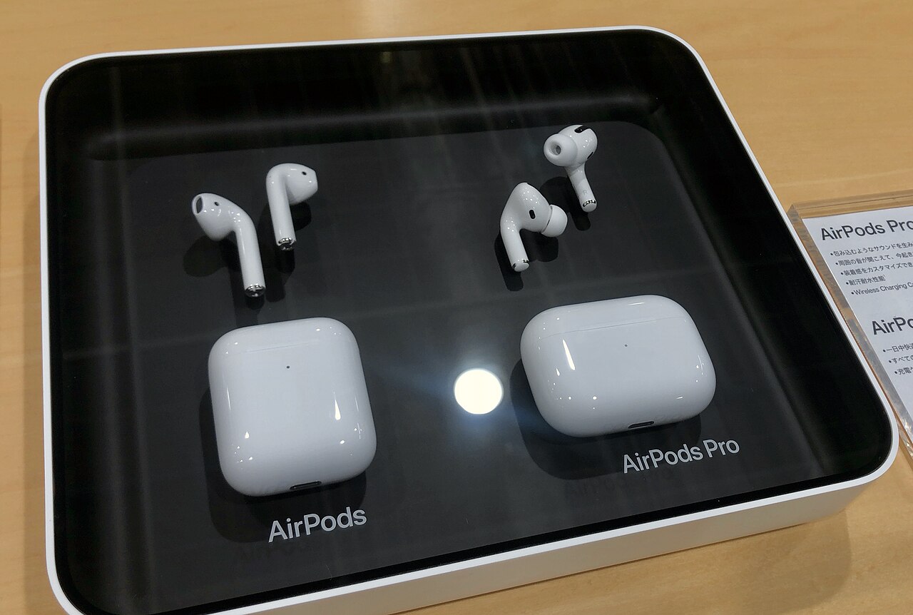 Apple AirPods 1st generation — manufacturer product photograph