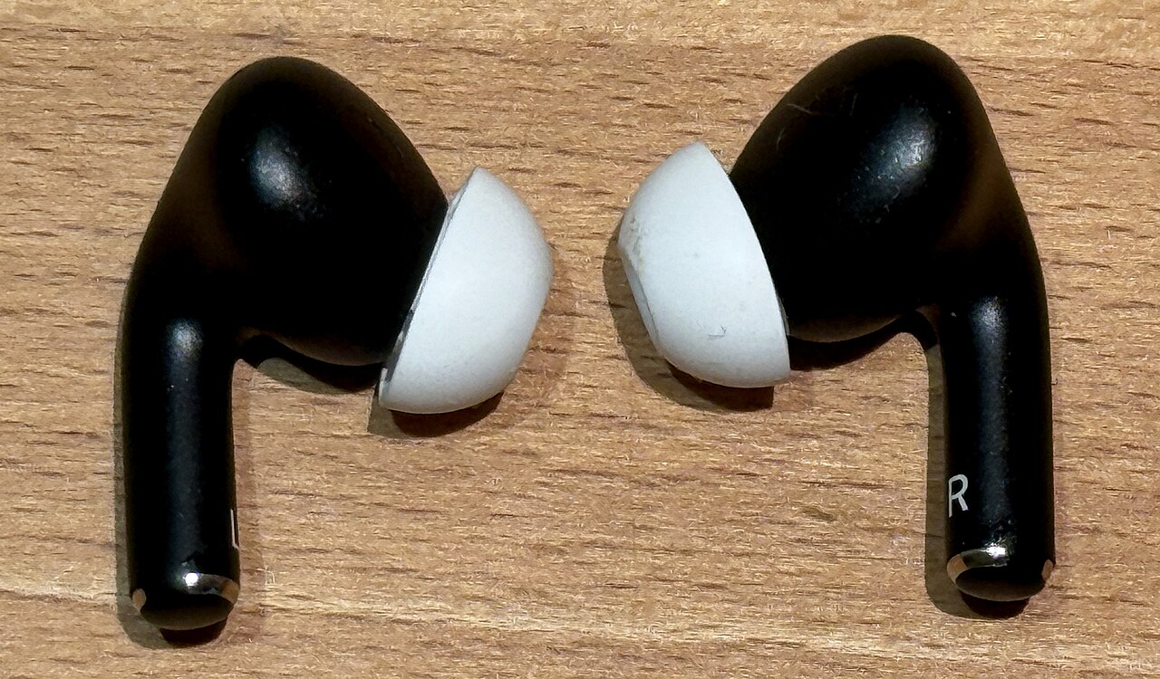 Apple AirPods 2nd generation — manufacturer product photograph