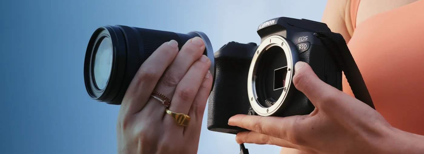 The EOS R10 with an optional lens.