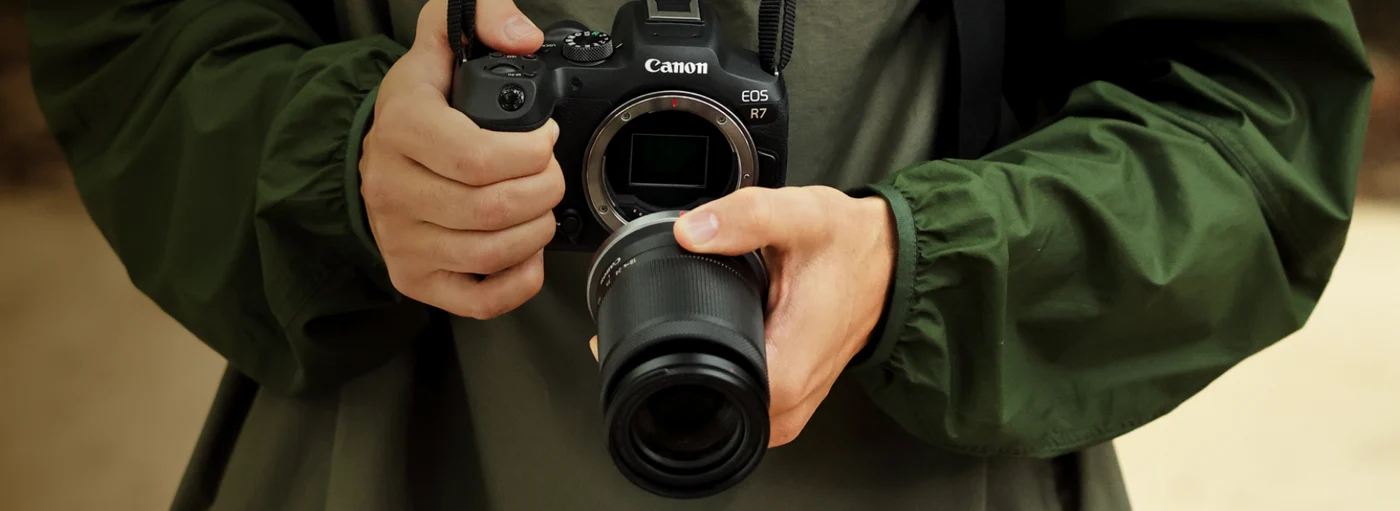 The EOS R7 in use with an optional lens.