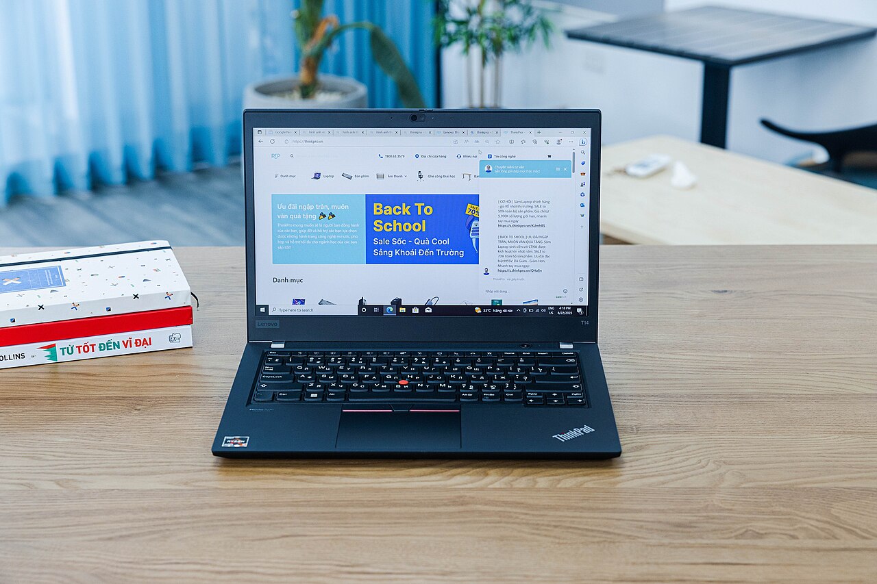 Lenovo ThinkPad T14 Gen 4 — manufacturer product photograph