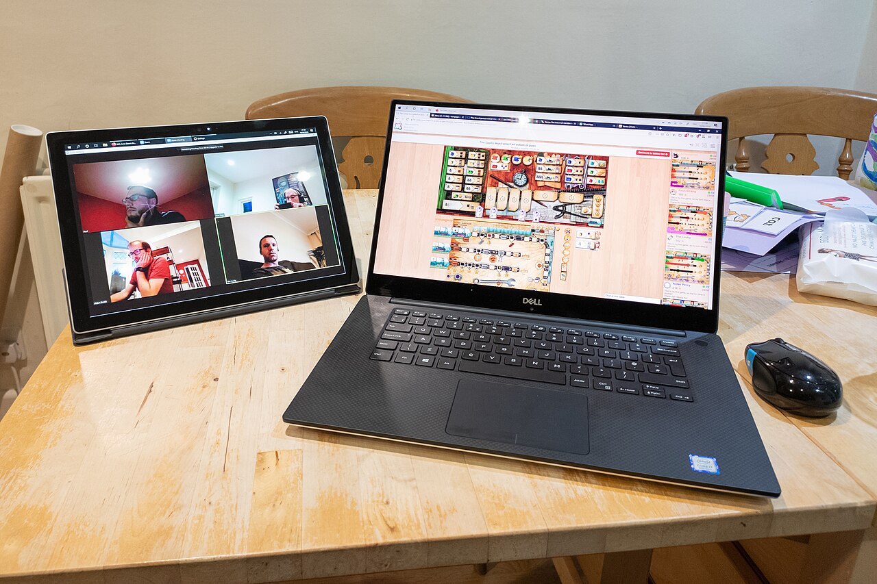 Microsoft Surface Laptop 2 — manufacturer product photograph