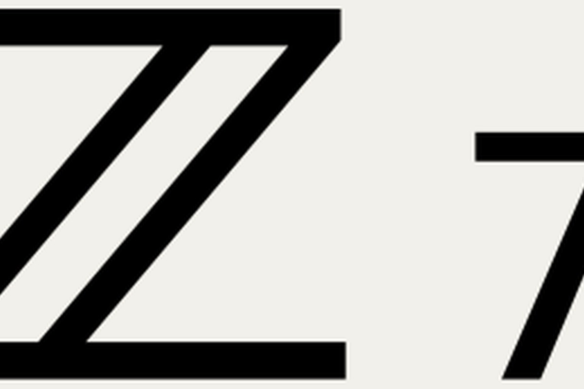 Nikon Z7 — detail crop from the cited public reference image.