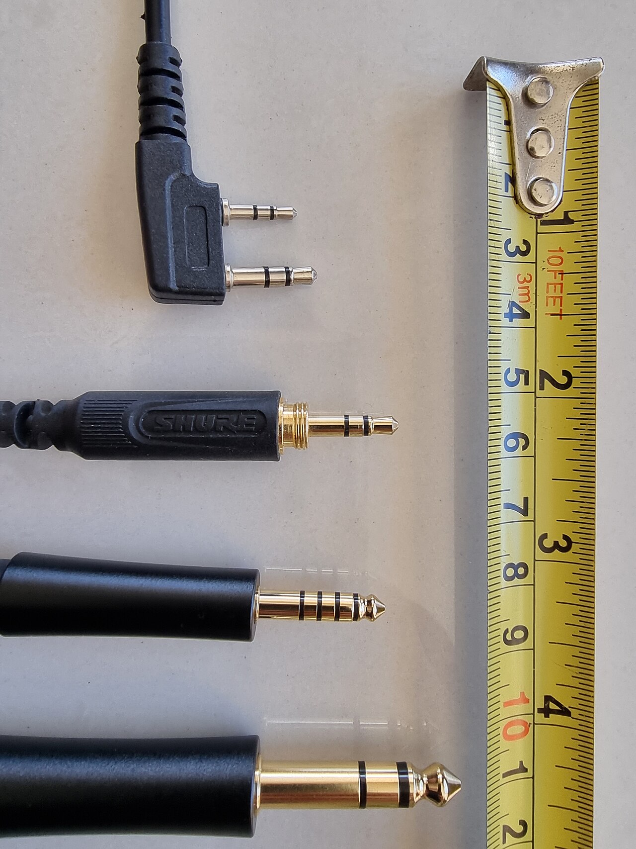 Shure SRH1540 — manufacturer product photograph