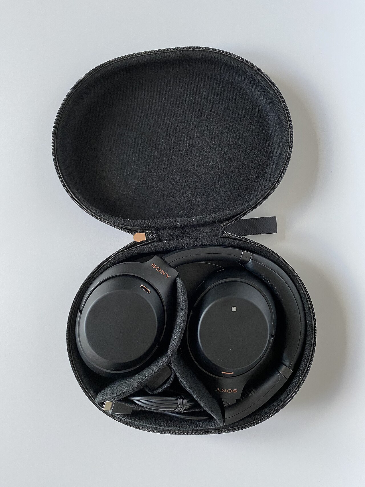 Sony WH-1000XM3 — manufacturer product photograph