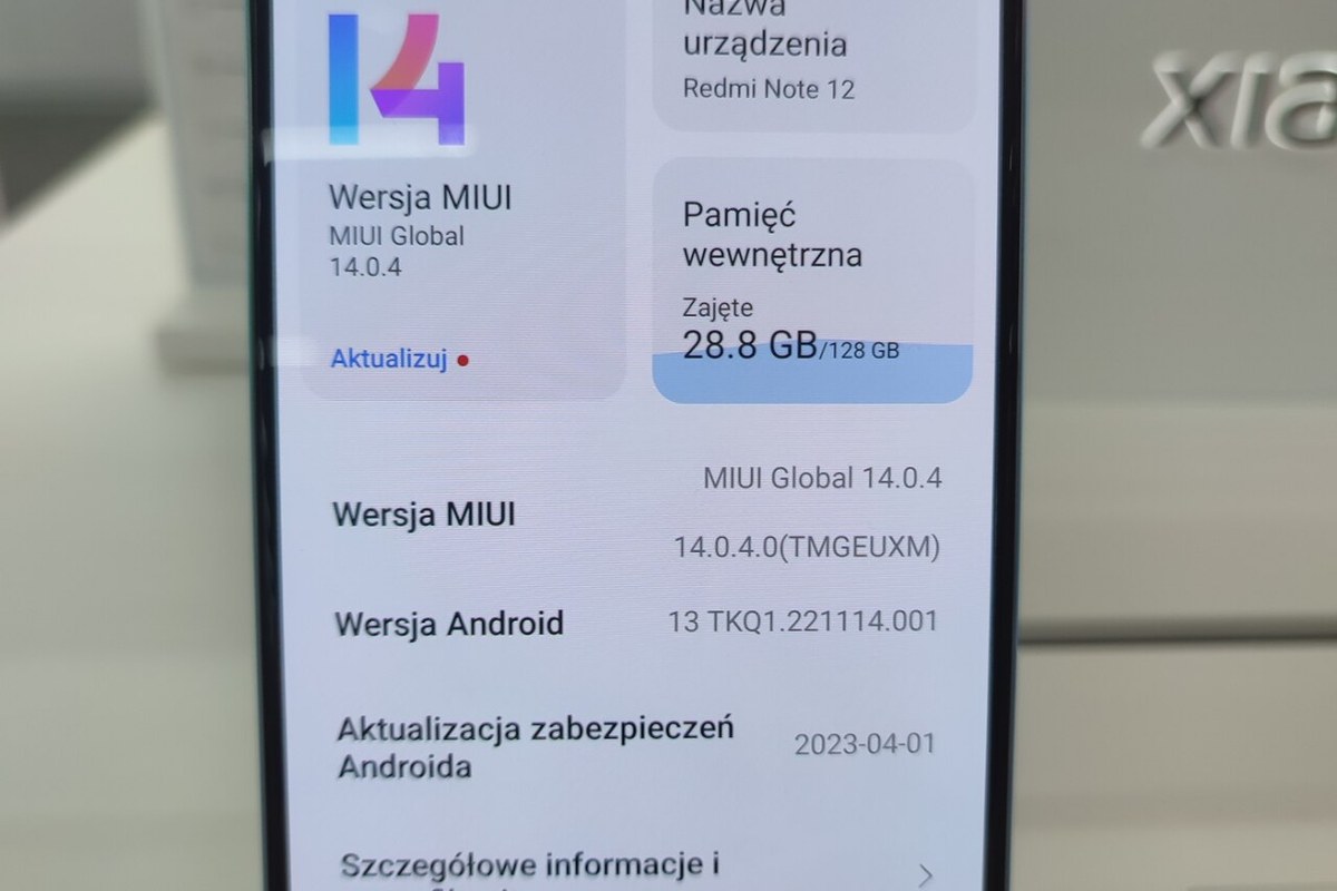 Xiaomi Redmi Note 12 Pro — detail crop from the cited public reference image.